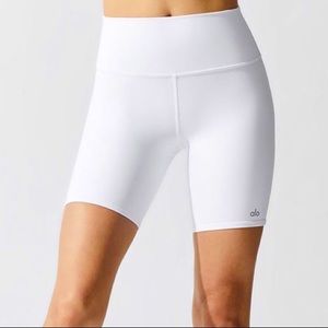 NWT Alo Yoga High Waisted Biker Short
